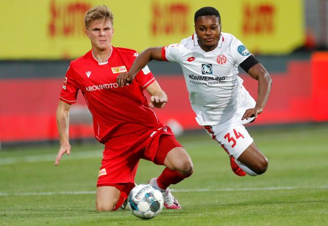 决定比赛 决定比赛