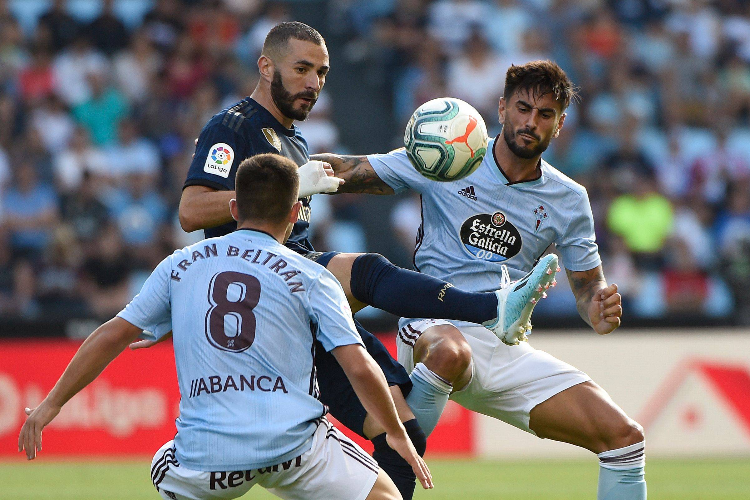 两人角色从 两人角色从