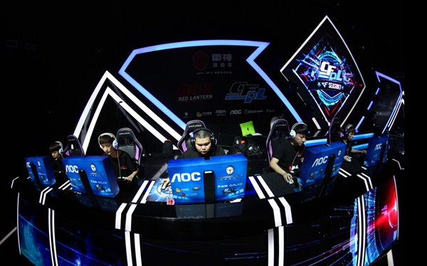 并据此微调 并据此微调